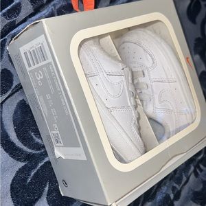 Baby Nike force 1 crib 3c